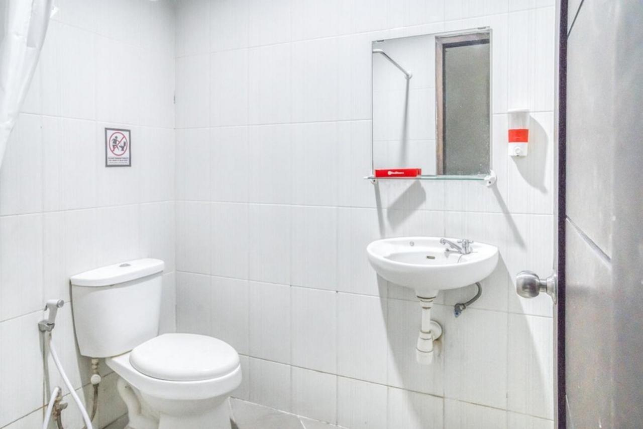 Reddoorz Near Senopati 2 Hotel Jakarta Bagian luar foto