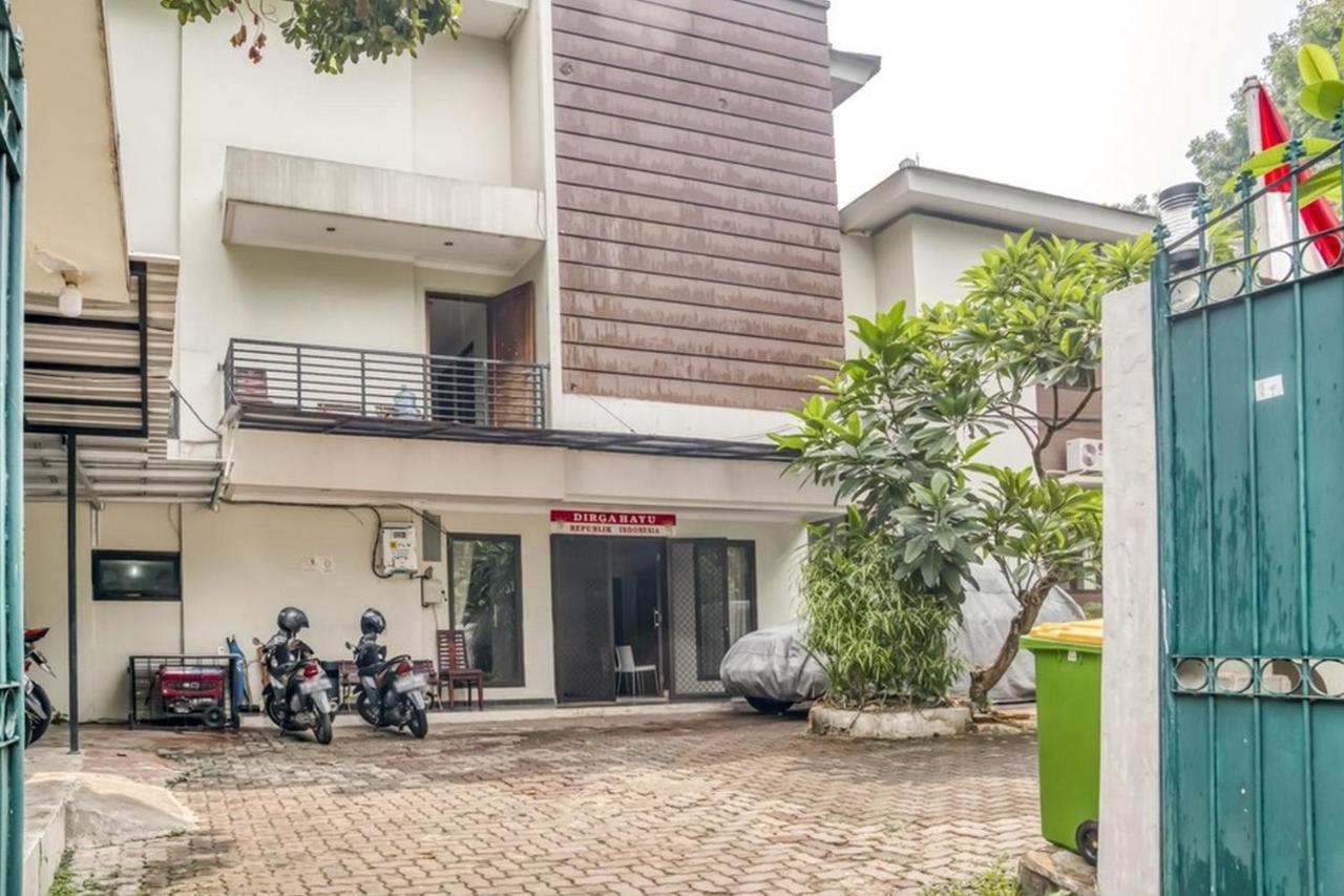 Reddoorz Near Senopati 2 Hotel Jakarta Bagian luar foto